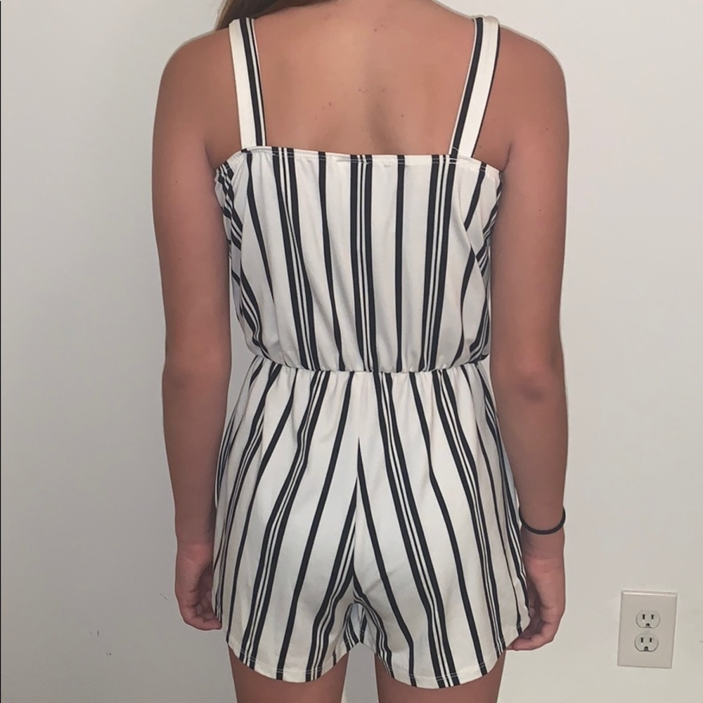 romper - Picture 3 of 3